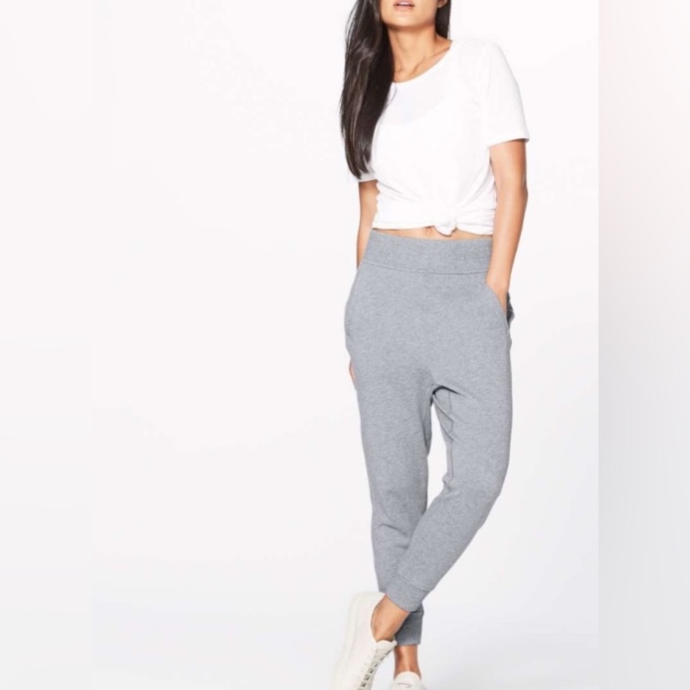 Lululemon Press Pause Jogger 25"